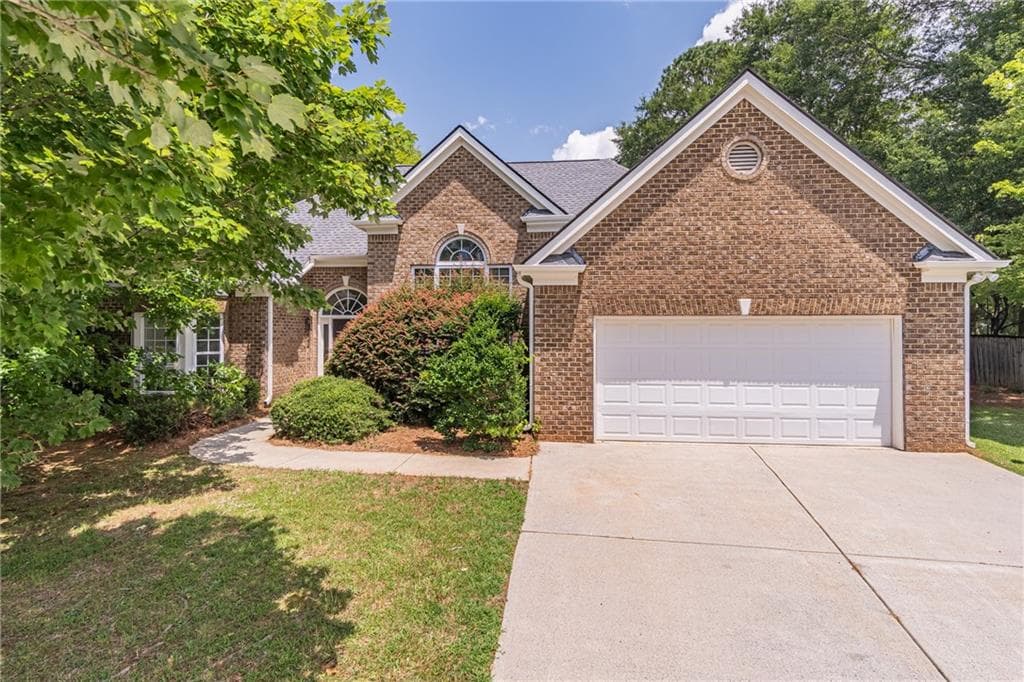 3 bedroom, 2 bathroom, 2,034 sq ft single family residence sold at 3314 DILMUS Drive, Powder Springs, GA 30127