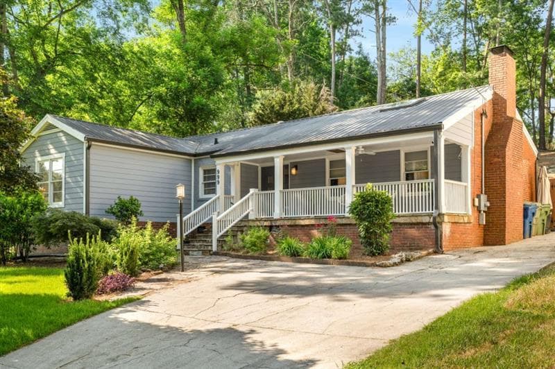 3 bedroom, 2 bathroom, 1,600 sq ft single family residence sold at 999 Northrope Dr, Atlanta, GA 30324