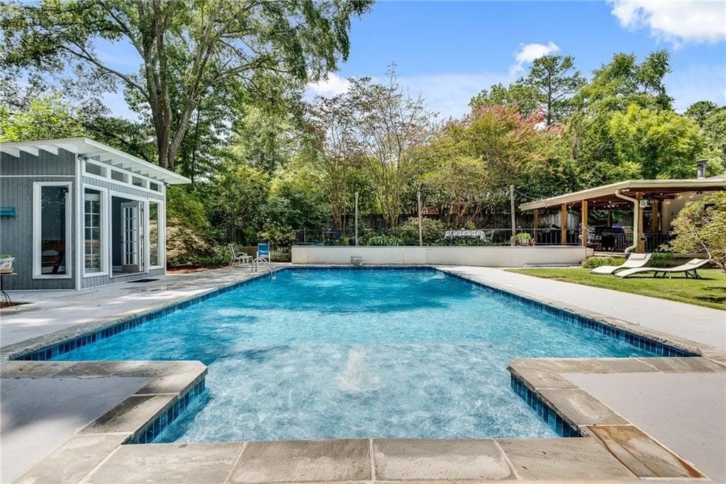 2821 Laurel Ridge Drive, Decatur, GA 30033 — most recent listing photo