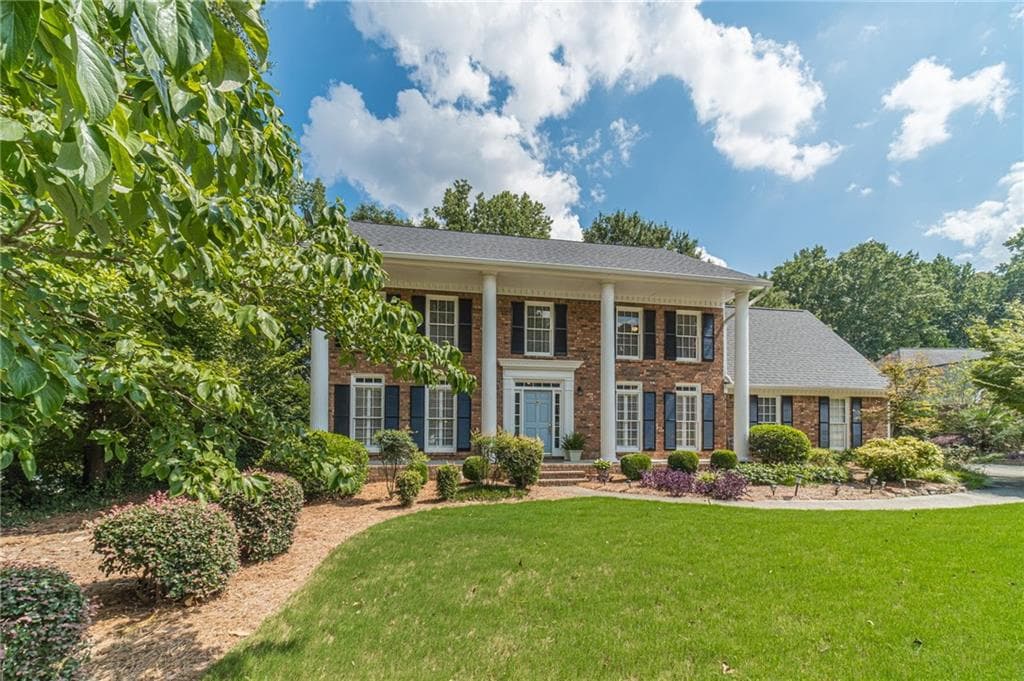 4 bedroom, 3 bathroom, 2,775 sq ft single family residence sold at 3510 Smoke Rise Way, Lawrenceville, GA 30044