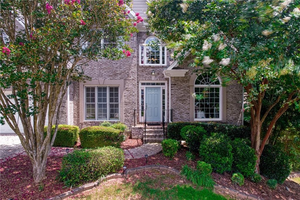5 bedroom, 4 bathroom, 3,536 sq ft single family residence sold at 620 Catamount Way, Lilburn, GA 30047