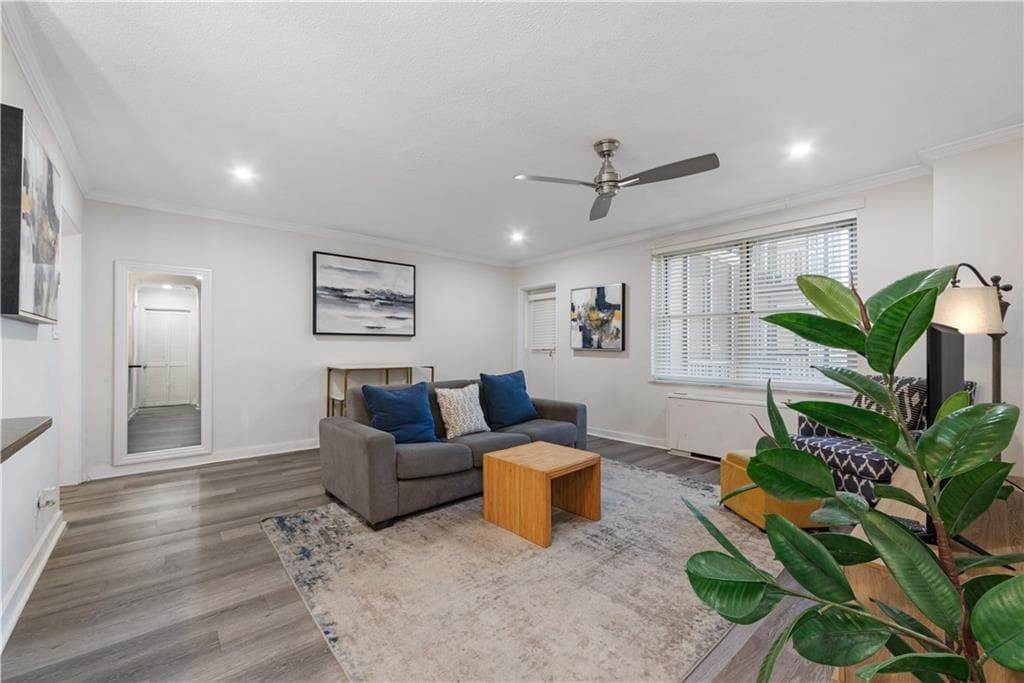 1 bedroom, 1 bathroom, 599 sq ft condominium for sale at 300 Peachtree Street 10H, Atlanta, GA 30308