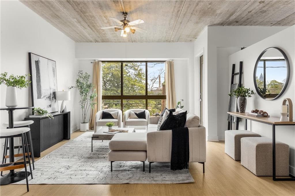 563 Memorial Drive 211, Atlanta, GA 30312 — most recent listing photo