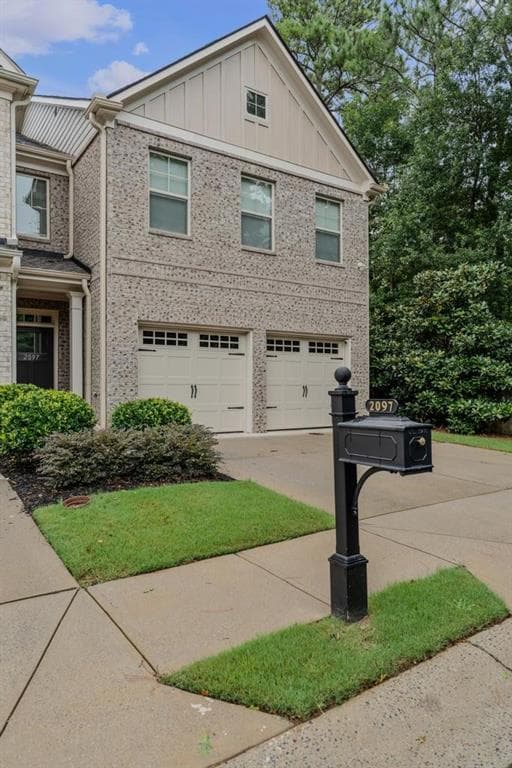 3 bedroom, 3 bathroom, 2,066 sq ft townhouse sold at 2097 Brightleaf Way 116, Marietta, GA 30060