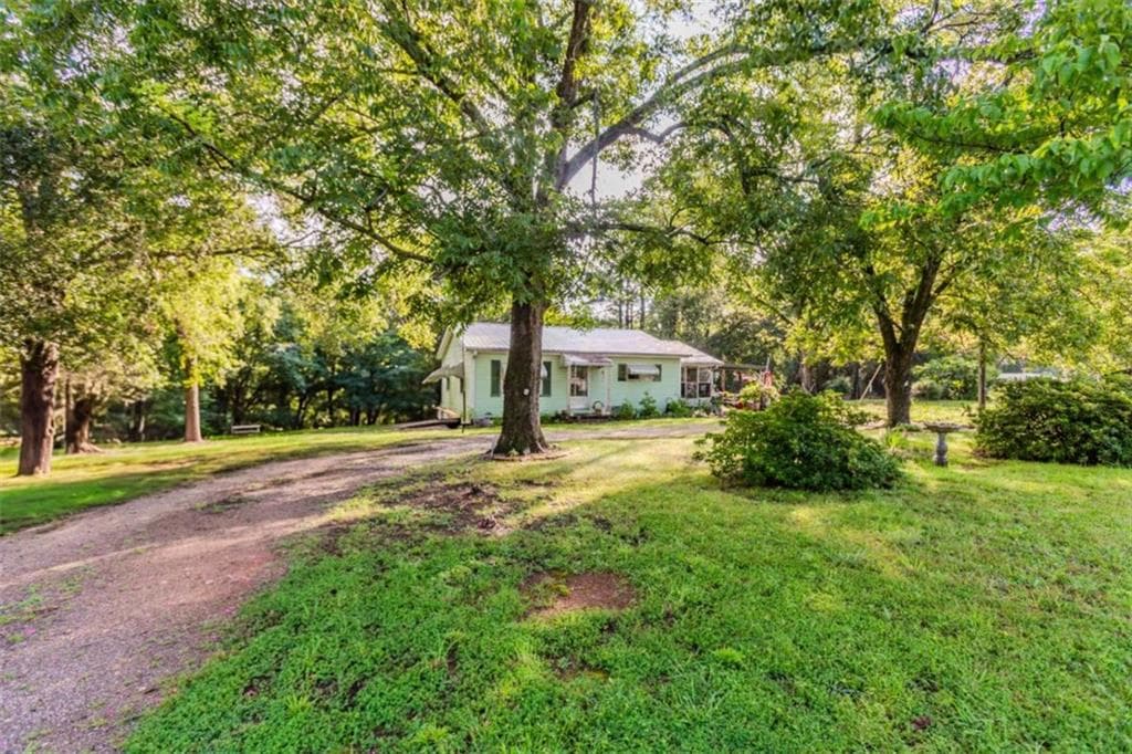6494 Hwy 124, Hoschton, GA 30548 — most recent listing photo