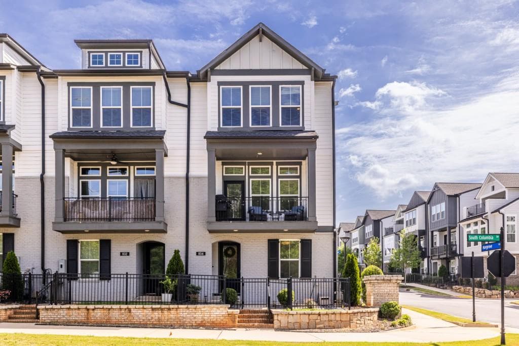 834 S Columbia Drive, Decatur, GA 30030 — most recent listing photo