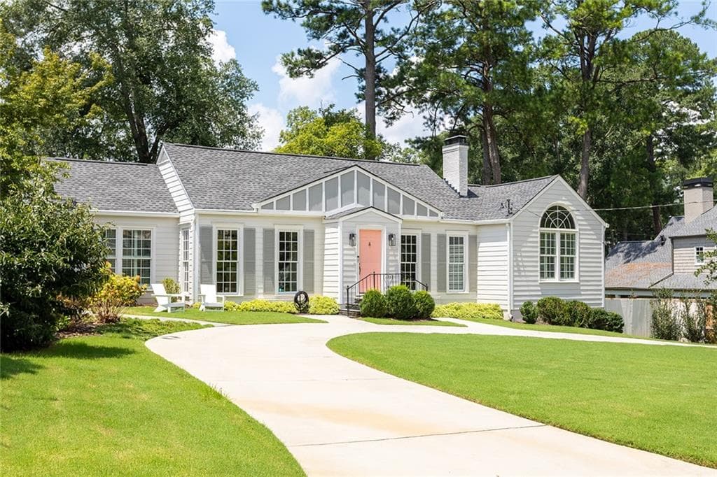 4 bedroom, 4 bathroom, 3,335 sq ft single family residence sold at 2318 Havenridge Drive, Atlanta, GA 30305