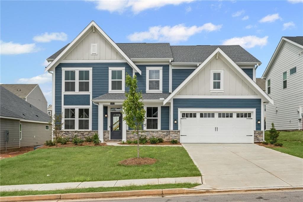 692 Crystal Lake Parkway, Hoschton, GA 30548 — most recent listing photo