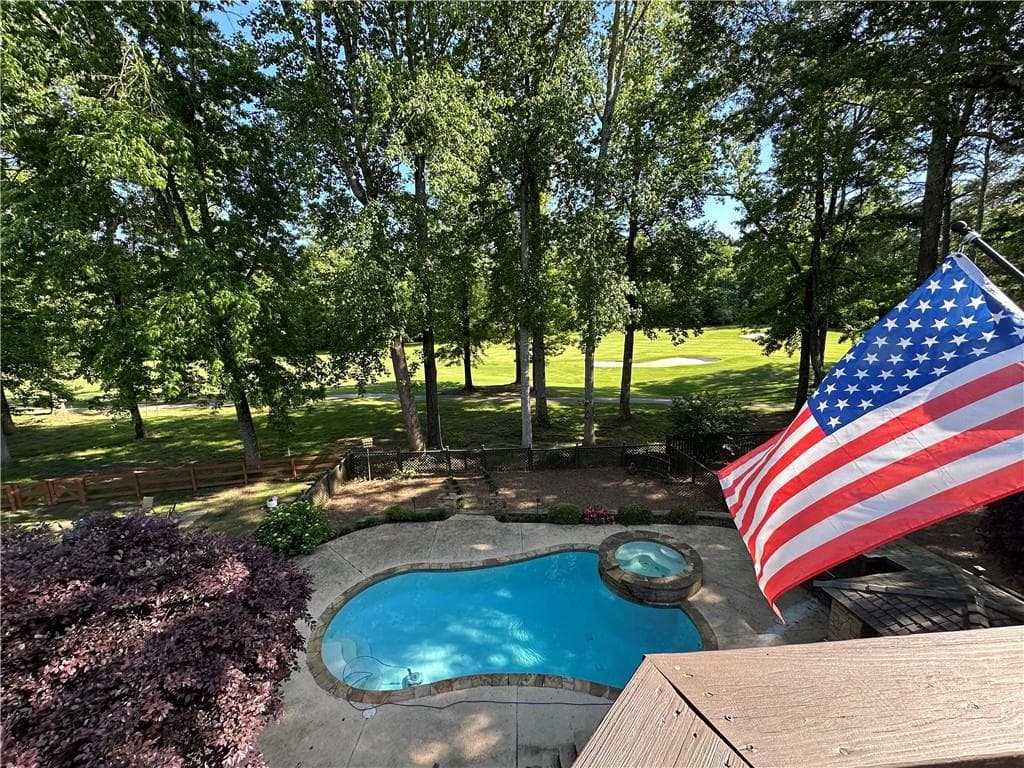 6 bedroom, 5 bathroom, 5,130 sq ft single family residence sold at 2555 The Fifth Fairway, Roswell, GA 30076