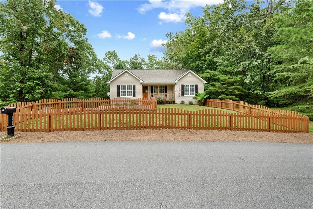 105 Royal Oaks Lane, Dahlonega, GA 30533 — most recent listing photo
