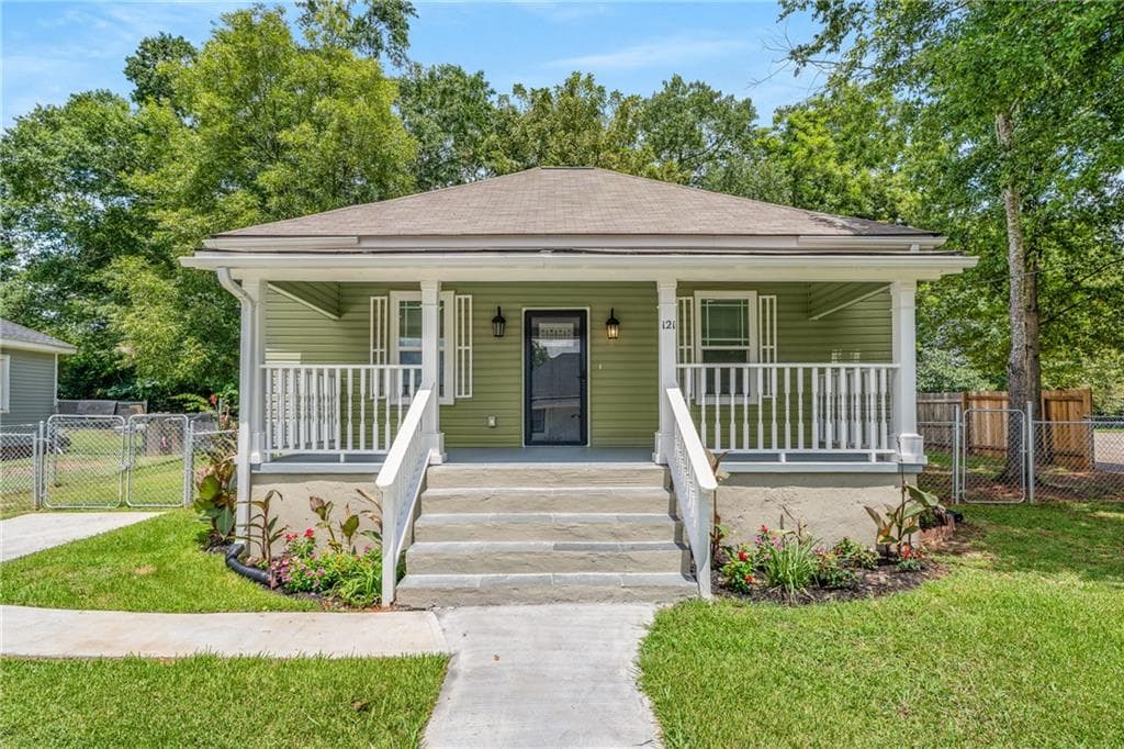 121 Peachtree Street, Griffin, GA 30223 — most recent listing photo