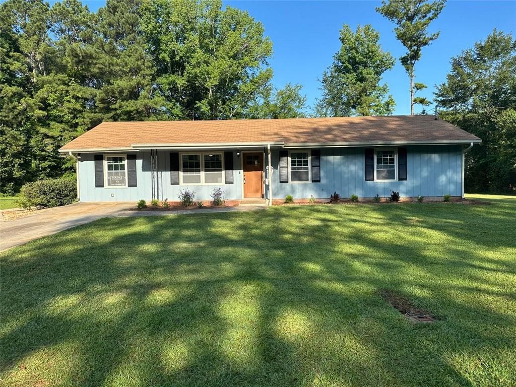 131 LONGSTREET Circle, Oxford, GA 30054 — most recent listing photo