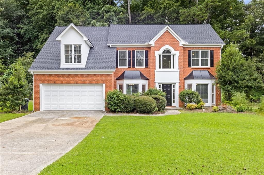 5 bedroom, 4 bathroom, 4,036 sq ft single family residence sold at 9665 Knollcrest Boulevard, Alpharetta, GA 30022