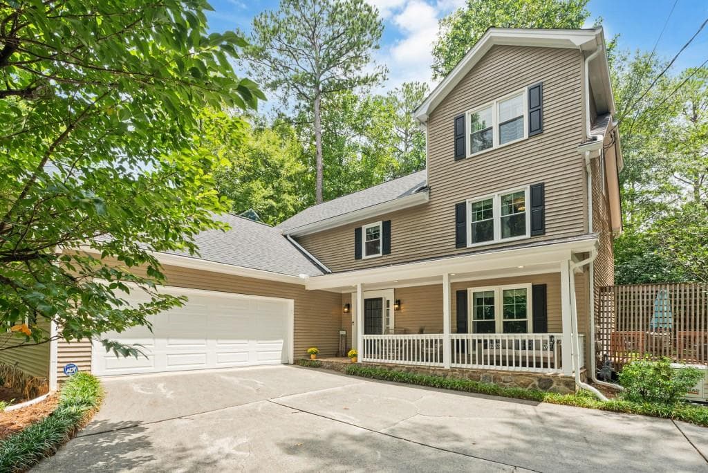 5 bedroom, 4 bathroom, 3,471 sq ft single family residence sold at 450 W Spalding Drive, Sandy Springs, GA 30328