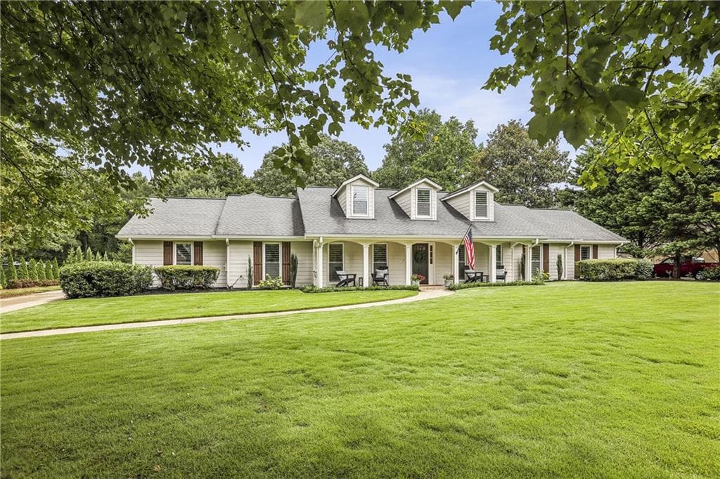 12065 King Road, Roswell, GA 30075 — most recent listing photo