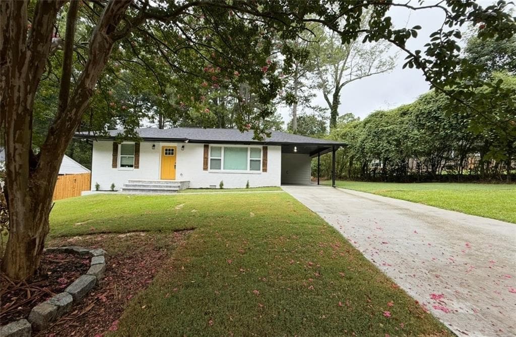 3 bedroom, 3 bathroom, 1,249 sq ft single family residence sold at 530 Park Valley Drive, Atlanta, GA 30318