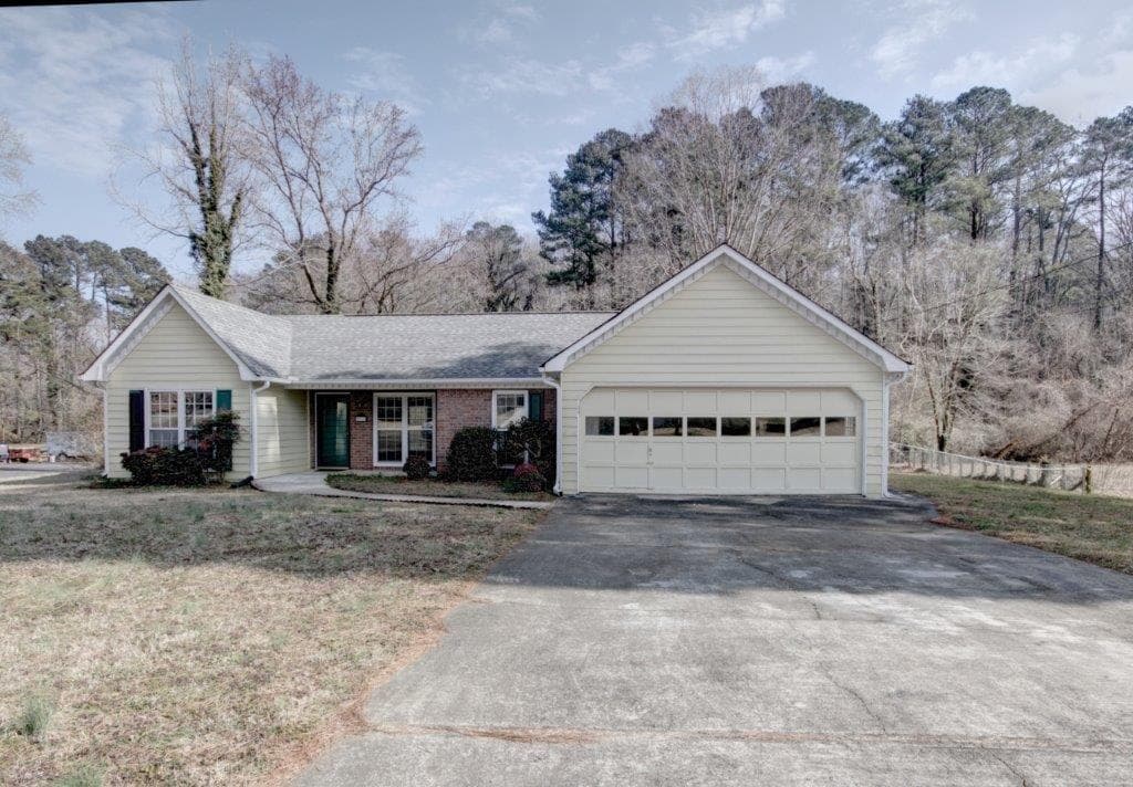 3 bedroom, 2 bathroom, 1,470 sq ft single family residence sold at 2018 Darrell Drive, Marietta, GA 30066