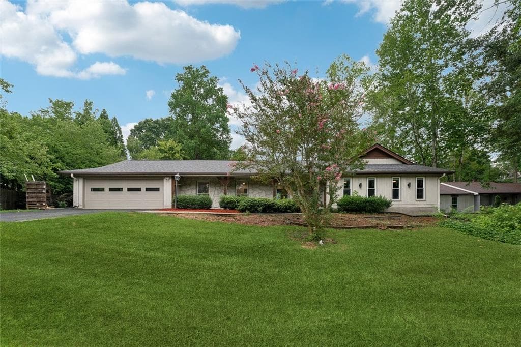 4 bedroom, 3 bathroom, 1,929 sq ft single family residence sold at 786 FAIRFIELD Drive, Marietta, GA 30068