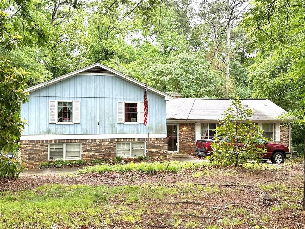 4 bedroom, 3 bathroom, 2,904 sq ft single family residence sold at 3560 Ebenezer Court, Marietta, GA 30066
