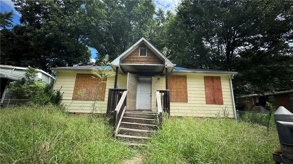 2 bedroom, 2 bathroom, 1,088 sq ft single family residence sold at 255 Stafford Street, Atlanta, GA 30314