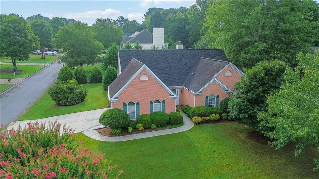 4 bedroom, 2 bathroom, 2,298 sq ft single family residence sold at 10050 Lauren Hall Court, Alpharetta, GA 30022