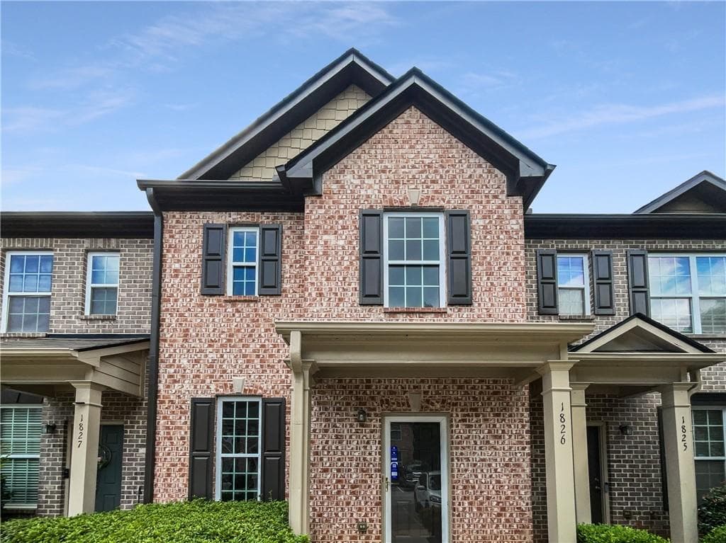 2 bedroom, 3 bathroom, 1,326 sq ft townhouse sold at 1826 Bayrose Circle, Atlanta, GA 30344