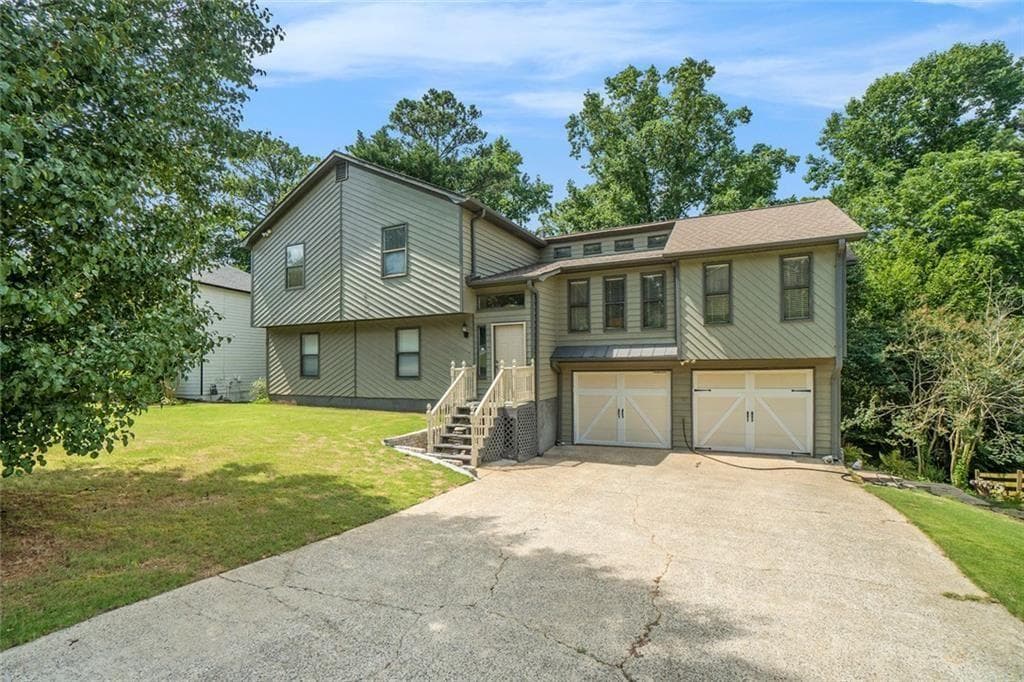 1105 Tom Lane, Marietta, GA 30066 — most recent listing photo