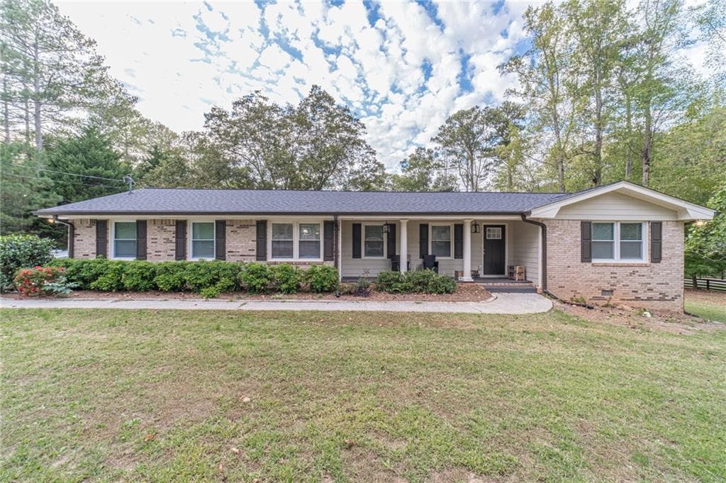 3 bedroom, 2 bathroom, 1,900 sq ft single family residence sold at 1337 Ewing Chapel Road, Dacula, GA 30019