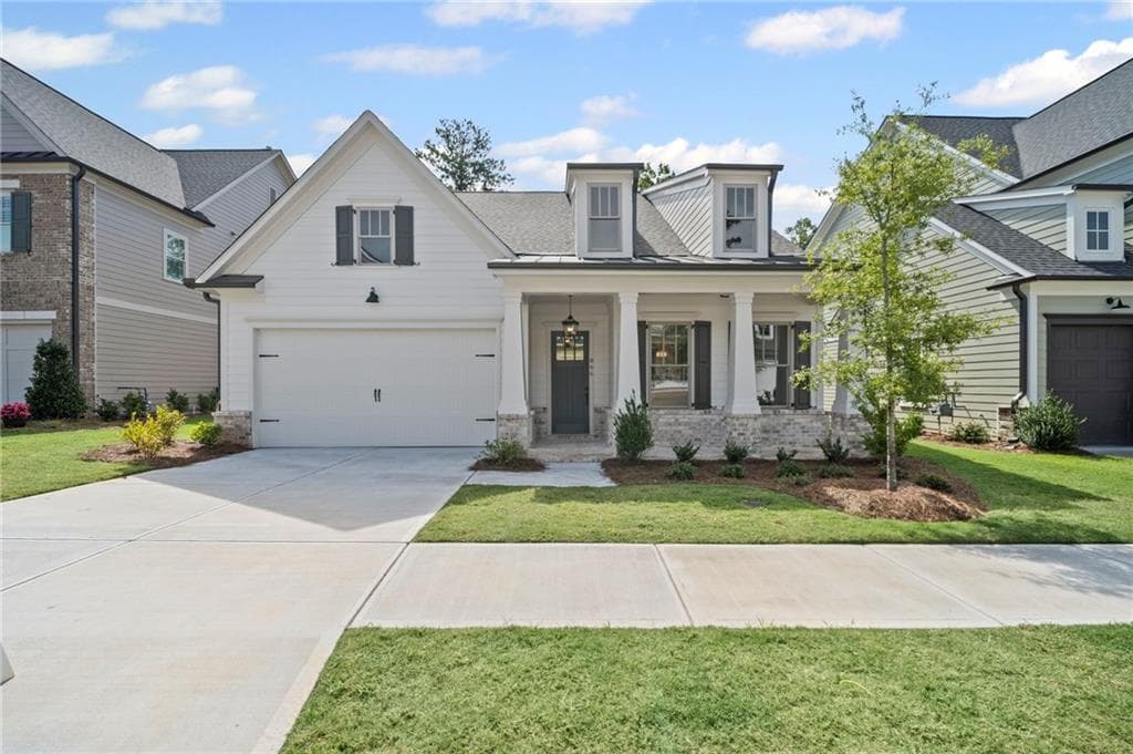 3 bedroom, 4 bathroom, 3,952 sq ft single family residence sold at 866 Lakemont Drive, Canton, GA 30114