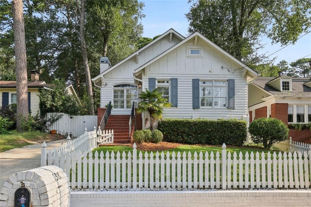 4 bedroom, 4 bathroom, 2,809 sq ft single family residence sold at 138 PEACHTREE HILLS Avenue, Atlanta, GA 30305