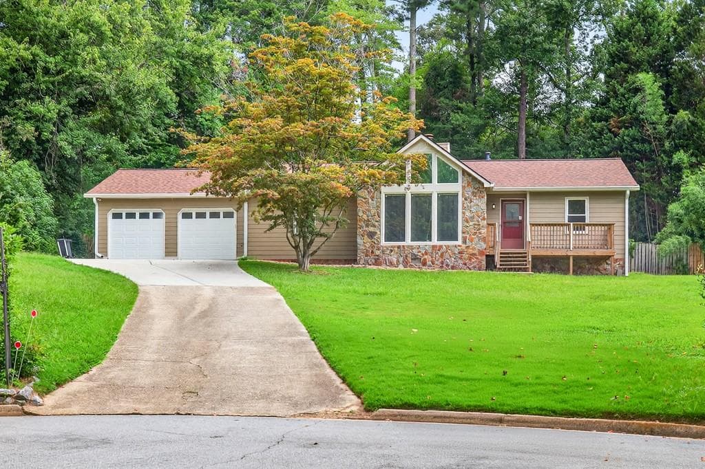 3 bedroom, 2 bathroom, 1,463 sq ft single family residence sold at 382 Quail Hollow Drive, Lawrenceville, GA 30043