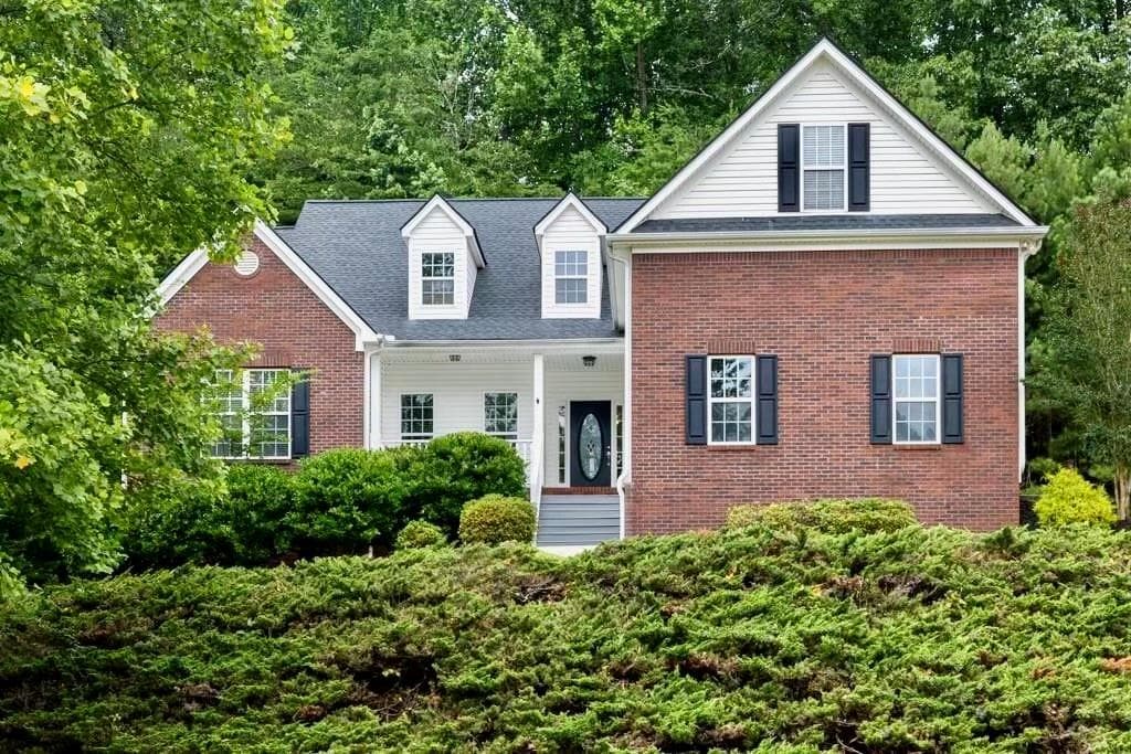 4 bedroom, 2 bathroom, 2,393 sq ft single family residence sold at 4371 Shag Bark Trail, Gainesville, GA 30507