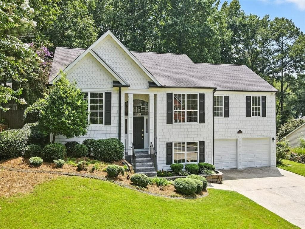 5525 Tallantworth Trail, Cumming, GA 30040 — most recent listing photo