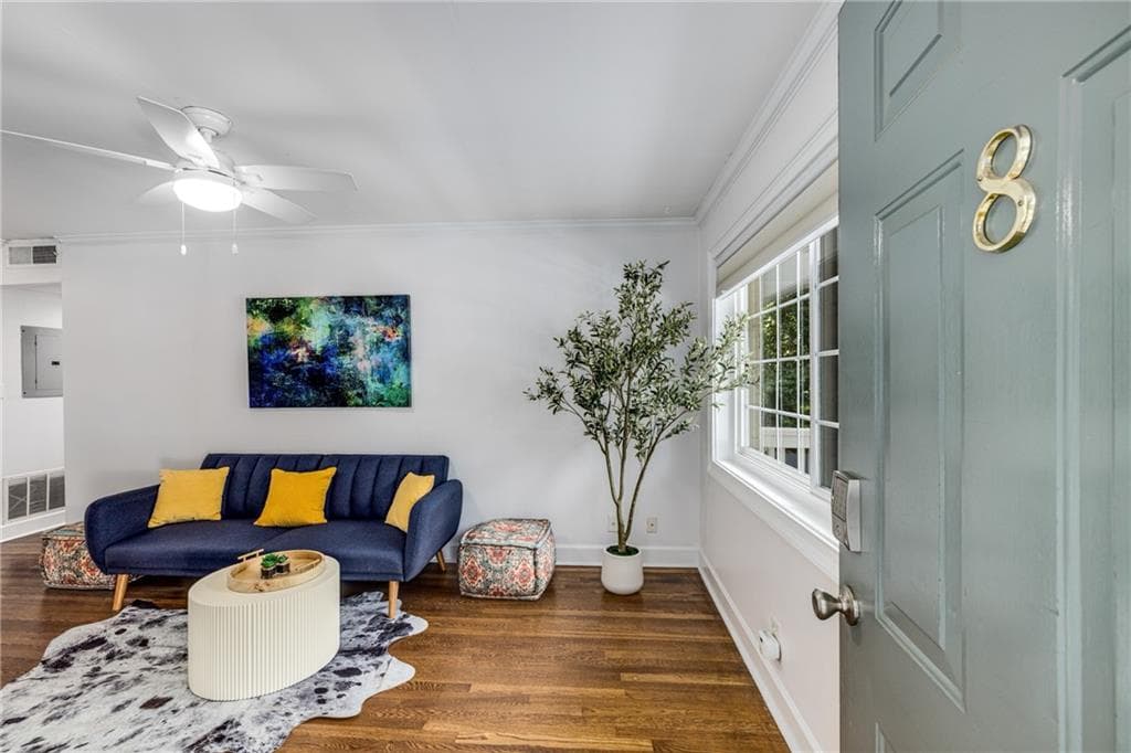 1 bedroom, 1 bathroom, 600 sq ft condominium sold at 1988 Wellbourne Drive 8, Atlanta, GA 30324