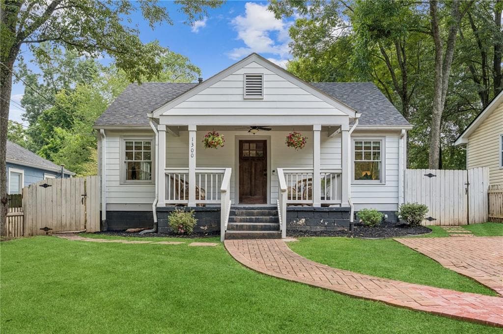 1300 Niles Avenue, Atlanta, GA 30318 — most recent listing photo