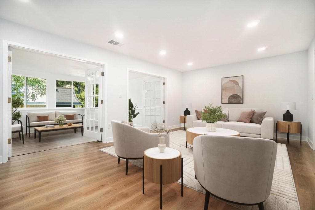 2 bedroom, 2 bathroom, 1,200 sq ft condominium sold at 46 La Rue Place, Atlanta, GA 30327