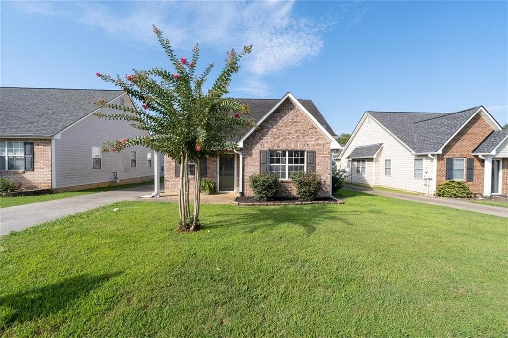 3 bedroom, 2 bathroom, 1,317 sq ft single family residence sold at 18 Pointe Way, Cartersville, GA 30120