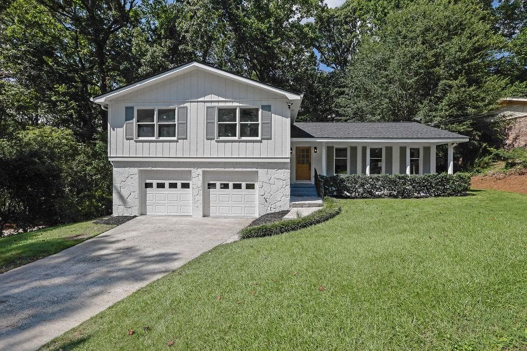 3511 Brookview Drive, Marietta, GA 30068 — most recent listing photo