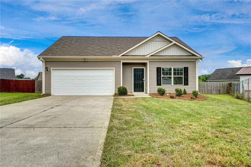 105 Liberty Way, Calhoun, GA 30701 — most recent listing photo