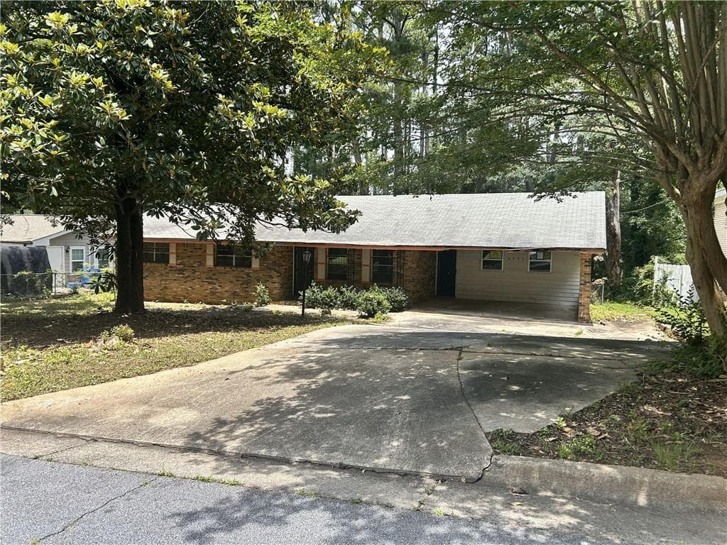 3 bedroom, 2 bathroom, 1,191 sq ft single family residence sold at 4595 Sahara Drive, Atlanta, GA 30331