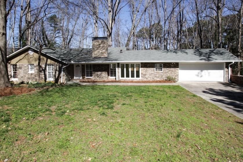 5 bedroom, 1,597 sq ft single family residence sold at 115 Finchley Court, Atlanta, GA 30328