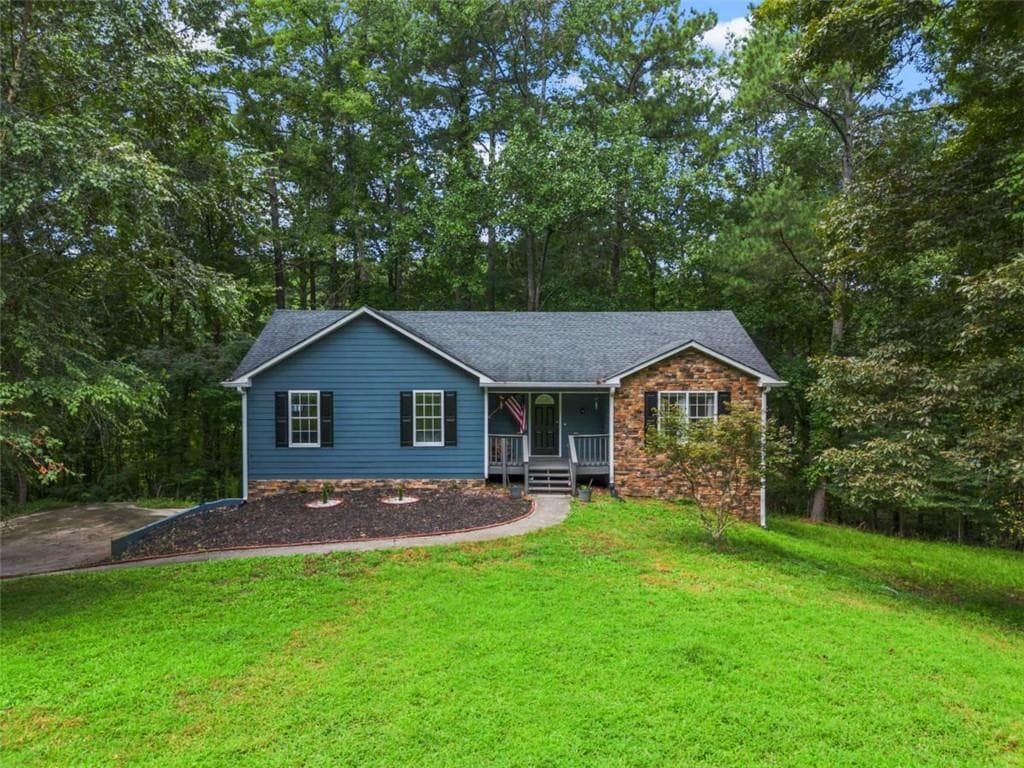 4 bedroom, 2 bathroom, 1,992 sq ft single family residence sold at 4432 Bos Circle, Loganville, GA 30052