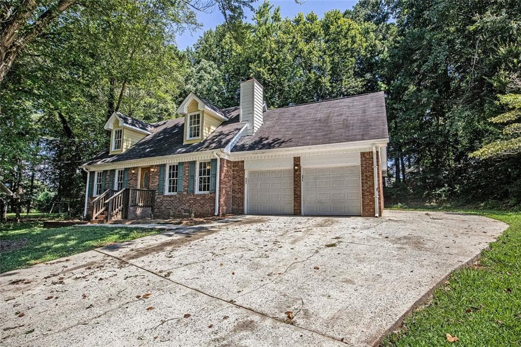3 bedroom, 2 bathroom, 2,165 sq ft single family residence sold at 495 BUTTERCUP Trail, Lawrenceville, GA 30046