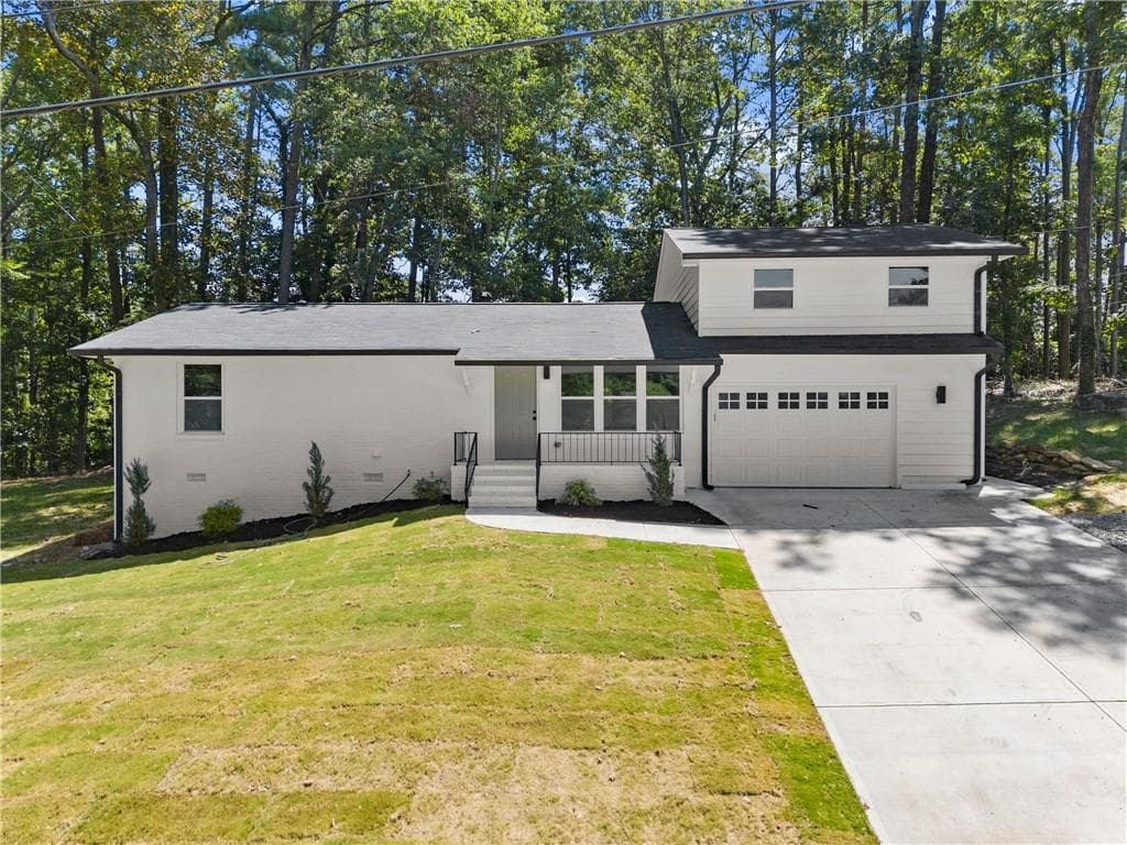 3 bedroom, 3 bathroom single family residence sold at 5871 Dolvin Lane, Buford, GA 30518