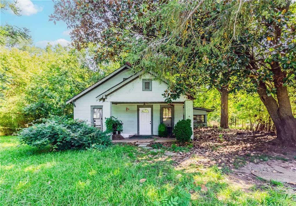 2 bedroom, 1 bathroom, 2,187 sq ft single family residence sold at 2680 Commerce Road, Athens, GA 30607