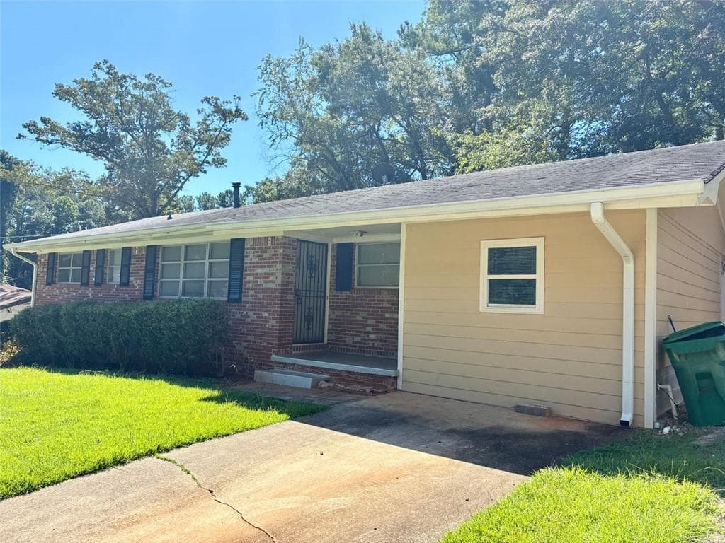 2725 QUINCY Lane, Decatur, GA 30034 — most recent listing photo