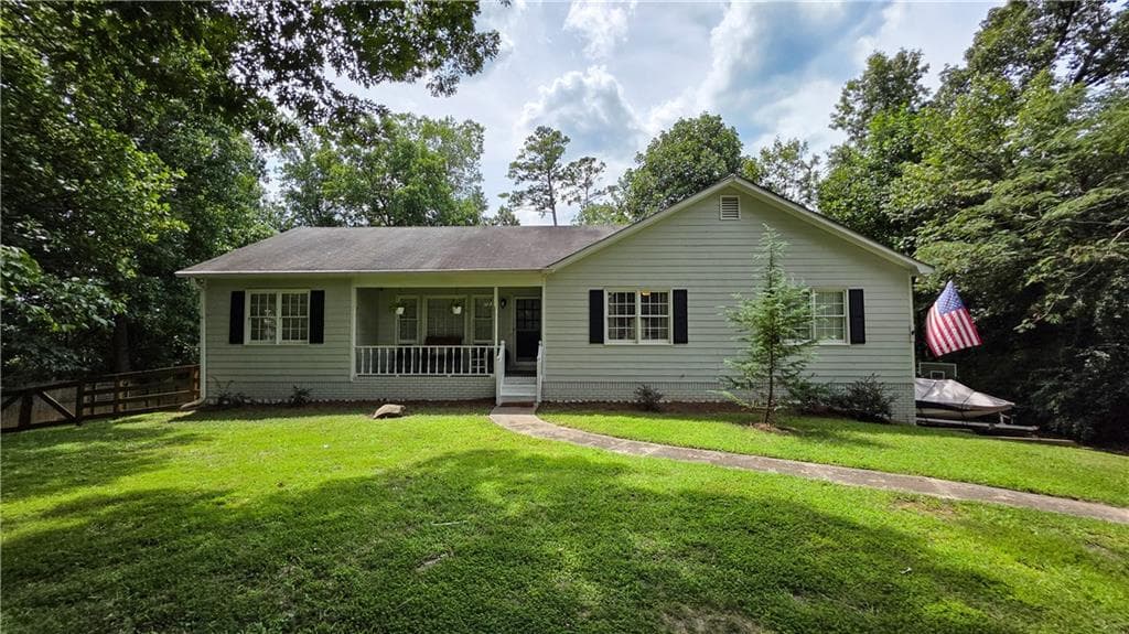 4 bedroom, 2 bathroom, 2,332 sq ft single family residence sold at 806 Westover Court, Woodstock, GA 30188