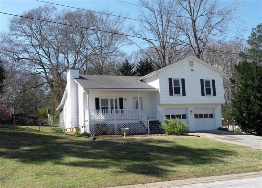 4 bedroom, 2 bathroom, 1,645 sq ft single family residence sold at 620 HUNTER COVE LN, Loganville, GA 30052