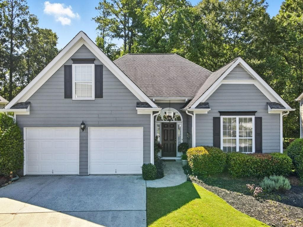 4 bedroom, 2 bathroom, 1,946 sq ft single family residence sold at 2612 Baramore Oaks Lane, Marietta, GA 30062