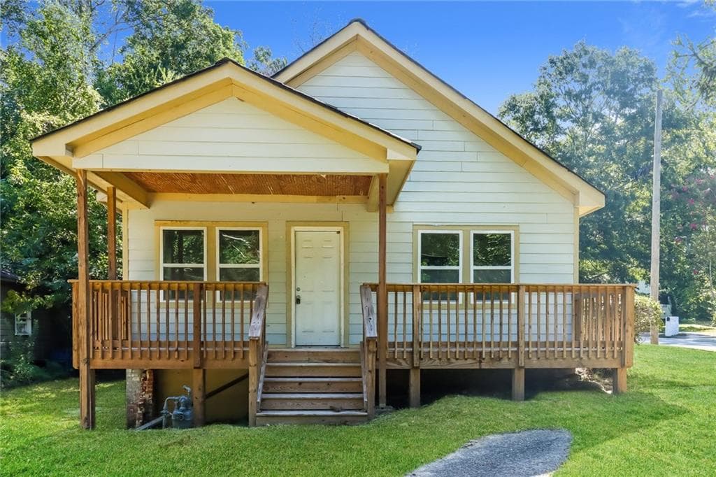 3 bedroom, 2 bathroom, 1,766 sq ft single family residence sold at 95 Arcadia Circle, Atlanta, GA 30314